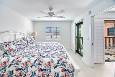 Fabulous direct Gulf views from this second floor 2/2 condo