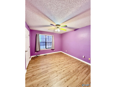 Nice, private, 3 bedroom, 2 bath home located minutes from Weiss - photo 25