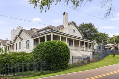 Lake Townhome/Townhouse For Sale in Madison, Mississippi