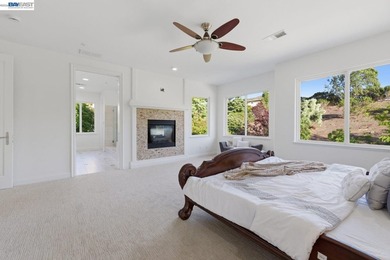 Welcome to this exceptional custom estate in the prestigious - photo 33