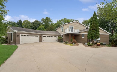 Lake Home For Sale in Appleton, Wisconsin
