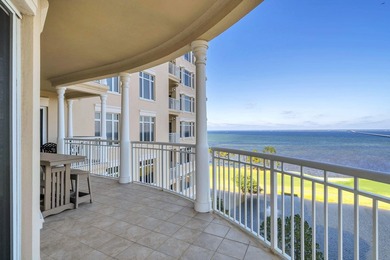 This impeccably designed residence offers three spacious - photo 44
