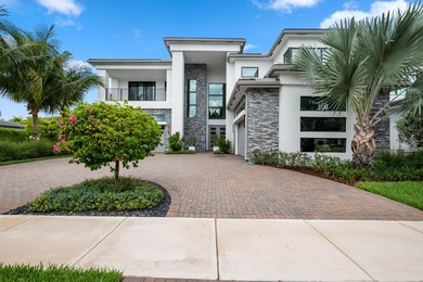Welcome to a custom-designed turnkey Riverside model in the - photo 1