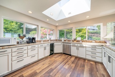 Enjoy magnificent ocean views overlooking scenic Boiler Bay from - photo 18