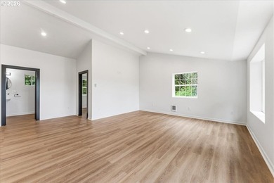 Discover the perfect blend of privacy, versatility, and Columbia - photo 32