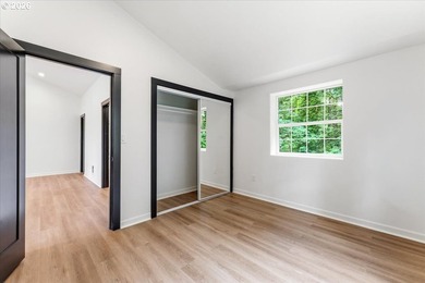 Discover the perfect blend of privacy, versatility, and Columbia - photo 34