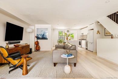 Set on a picturesque tree-lined block in the heart of Bed-Stuy - photo 2