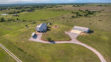 Private 10.81 M/L acre estate featuring two residences, an 80x40 - photo 3