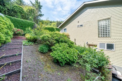 Enjoy magnificent ocean views overlooking scenic Boiler Bay from - photo 45