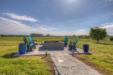 Private 10.81 M/L acre estate featuring two residences, an 80x40 - photo 6