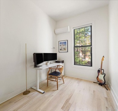 Set on a picturesque tree-lined block in the heart of Bed-Stuy - photo 10