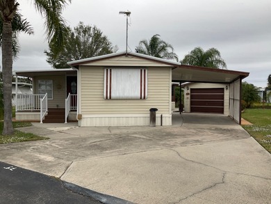 Lake Okeechobee Home For Sale in Moorehaven Florida