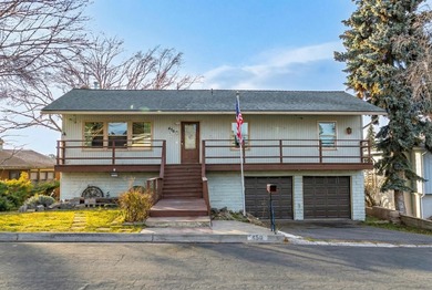 Upper Klamath Lake Home For Sale in Klamath Falls Oregon