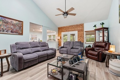 Welcome to the private community of Island Green, located in the - photo 10