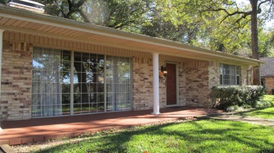 Hideaway Lake Home For Sale in Hideaway Texas