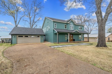 Luxury Lake Living Starts Here! - photo 23