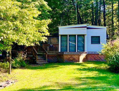 Eagle Lake Lot For Sale in Gouldsboro Pennsylvania