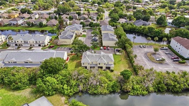 Welcome to this beautifully maintained 3-bedroom, 2.5-bathroom - photo 33