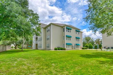 This beautiful FULLY-FURNISHED 3 bedroom 2 bath is located in - photo 2