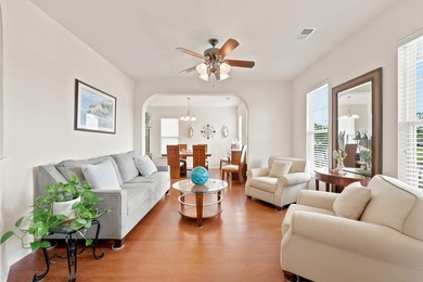 Welcome to this beautifully designed 4 bedrooms, 3.5 bathrooms - photo 5