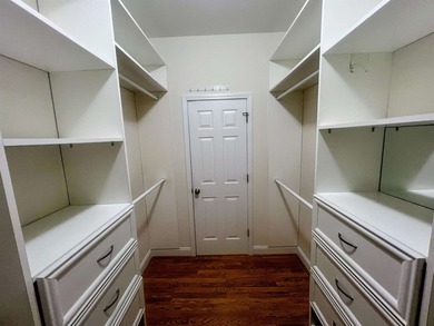 This home has a very inviting open floor plan and a breakfast - photo 10