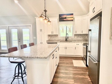 Escape to lake living on the sparkling waters of Lake Seminole! - photo 9