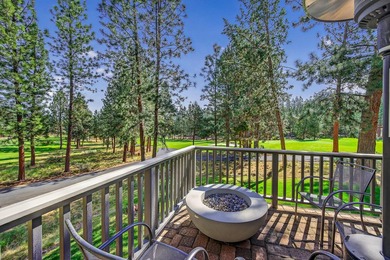 Step into luxury w/two beautifully remodeled bathrooms - photo 22