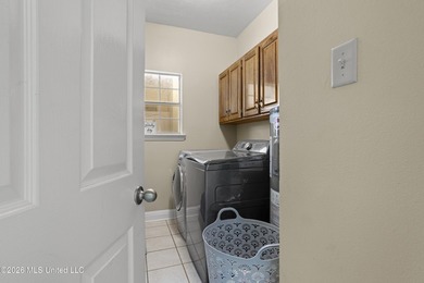 Don't miss out! Take advantage! Beautifully designed home in - photo 34