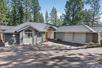 Step into luxury w/two beautifully remodeled bathrooms - photo 40