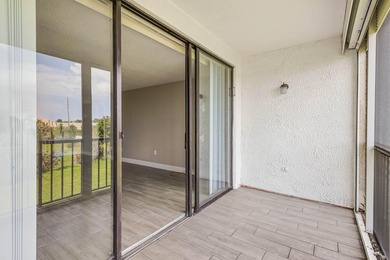 Beautiful 1-bedroom condo featuring updated flooring and a - photo 10