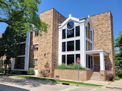 Lake Mendota Condo Active Under Contract in Madison Wisconsin