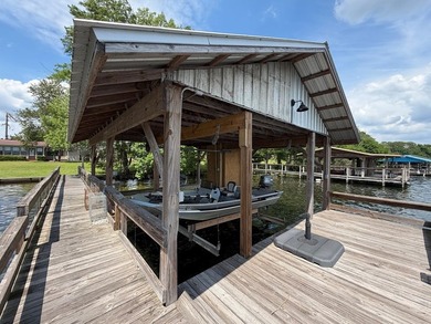 Located on the beautiful big water of Lake Seminole, this 3 - photo 5