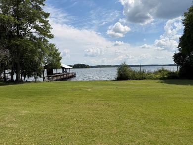 Located on the beautiful big water of Lake Seminole, this 3 - photo 8