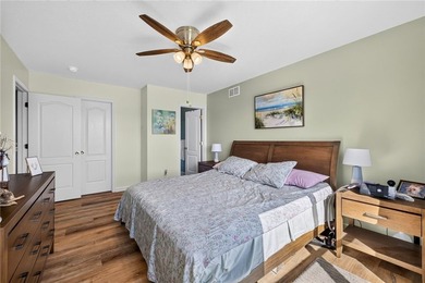 Welcome to this beautifully updated 3-bedroom, 2.5-bath - photo 19