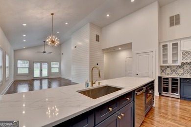 Nestled on a peaceful, quiet street in the heart of East Lake - photo 2