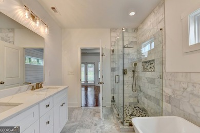 Nestled on a peaceful, quiet street in the heart of East Lake - photo 5