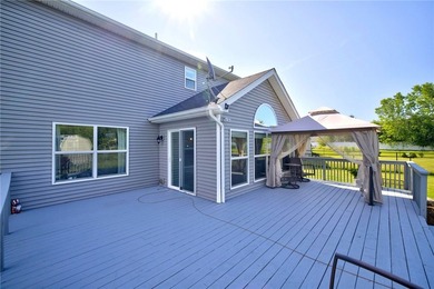 Welcome to this beautifully updated 3-bedroom, 2.5-bath - photo 28