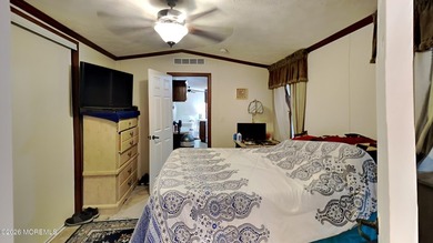 Beautiful 2-bedroom, 2-full-bath Skyline model home located in - photo 10