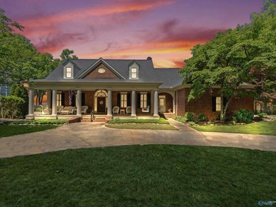 Amazing views overlook Lake Guntersville in the desired River - photo 4