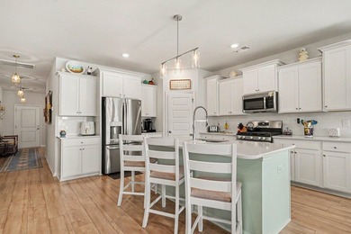 Welcome to this beautifully appointed 3-bedroom, 2-bath home - photo 8