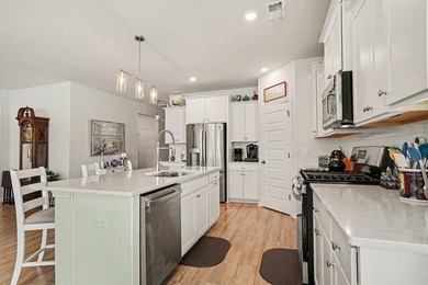 Welcome to this beautifully appointed 3-bedroom, 2-bath home - photo 9
