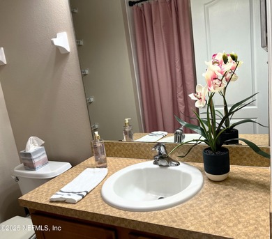 This just- like-New townhouse, has completely NEW kitchen, New - photo 9