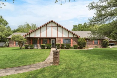 Lake Home For Sale in Gainesville, Texas