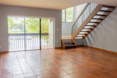 Partially renovated 2-story townhouse featuring 1,520 SqFt of - photo 11