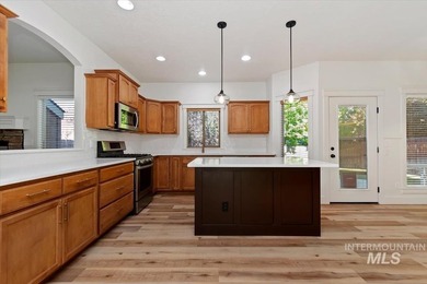 This Beautiful Newly Renovated South Boise Home is Sure to - photo 12