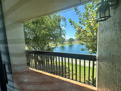 Partially renovated 2-story townhouse featuring 1,520 SqFt of - photo 13