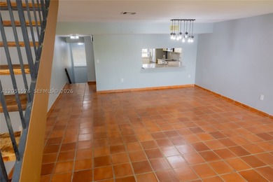 Partially renovated 2-story townhouse featuring 1,520 SqFt of - photo 15
