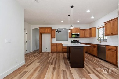 This Beautiful Newly Renovated South Boise Home is Sure to - photo 16