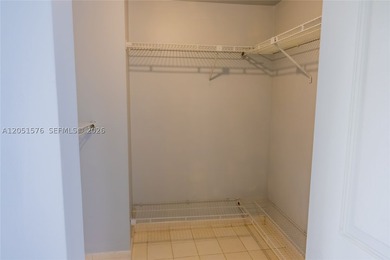 Partially renovated 2-story townhouse featuring 1,520 SqFt of - photo 23