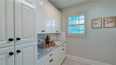 Elegant brick home in the wonderful Grove Hill! Neighborhood - photo 27